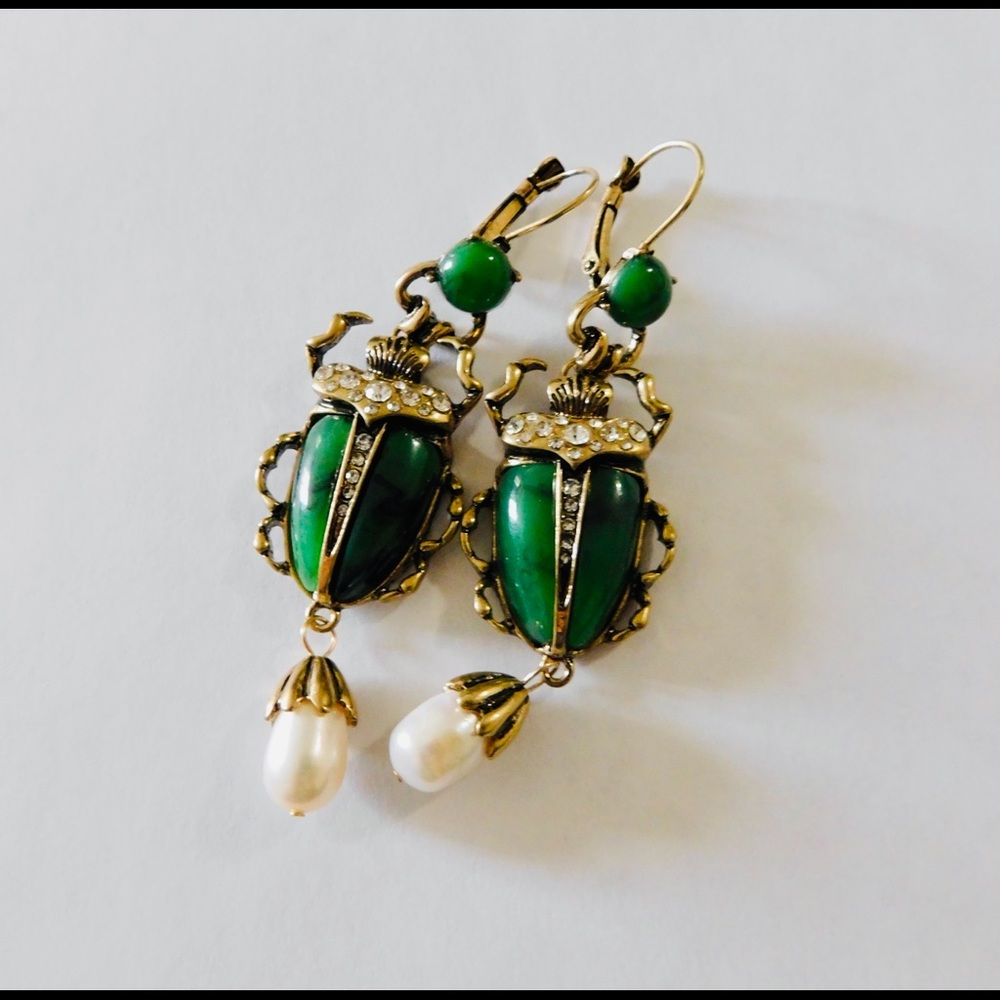 Green Scarab Pearl Drop Earrings - Vintage-Inspired Women Jewelry
